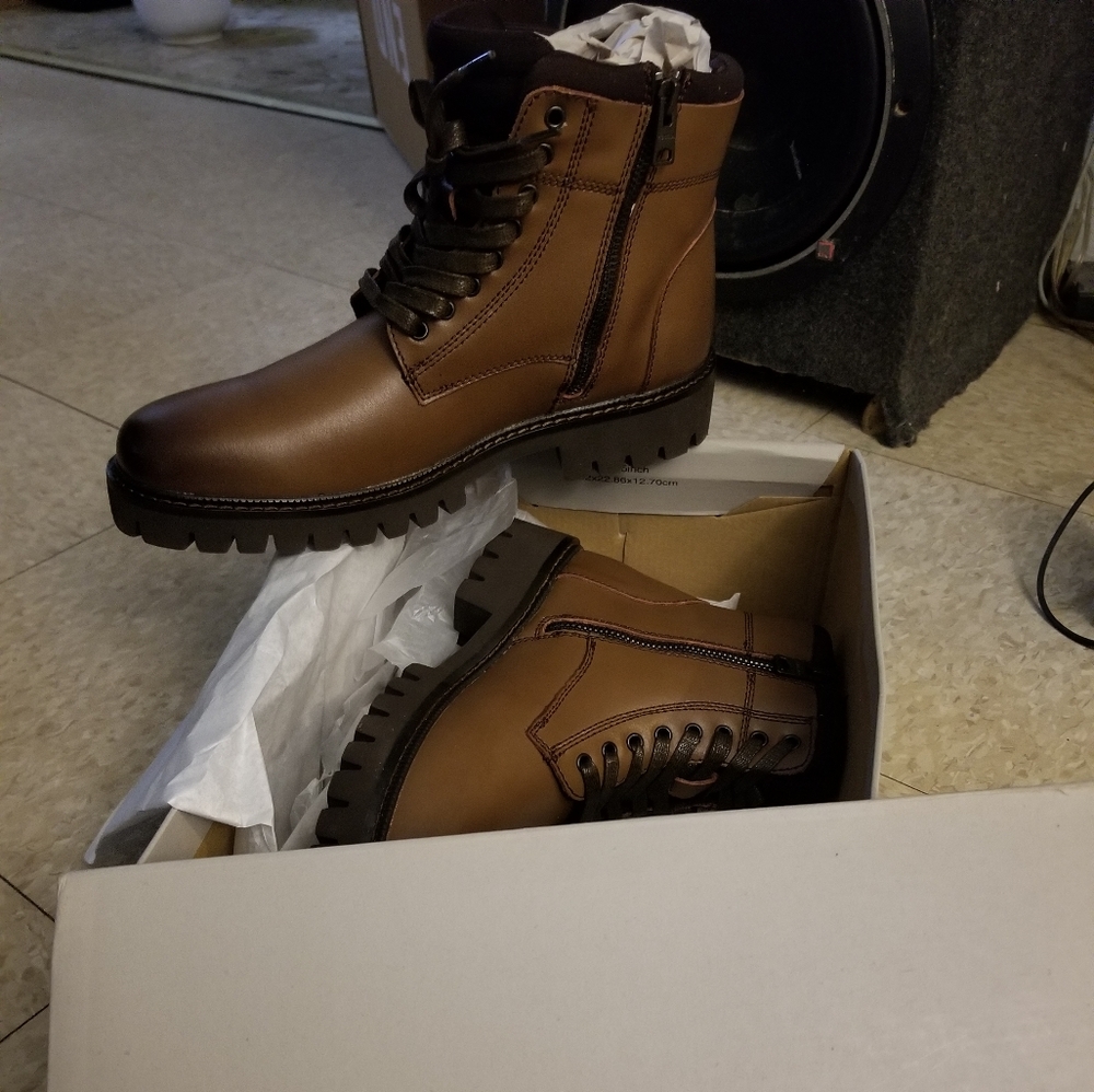 Kenneth cole Reaction boots